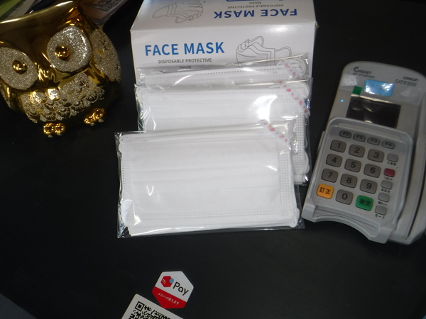 修理入庫されたお客様に不織布マスクとお手製の除菌シートをプレゼント！